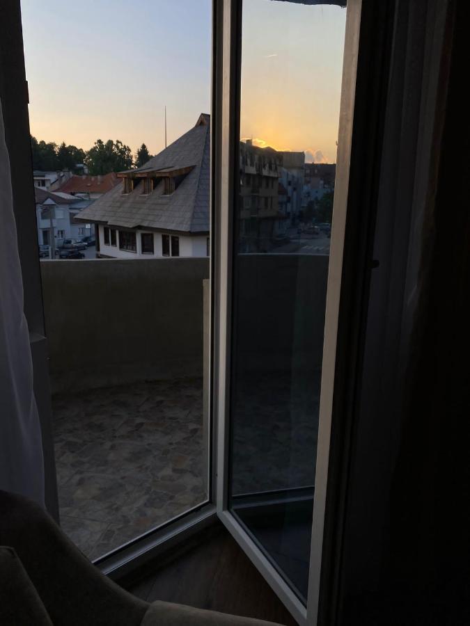 Vila Centar Mb Panzió Sjenica Kültér fotó