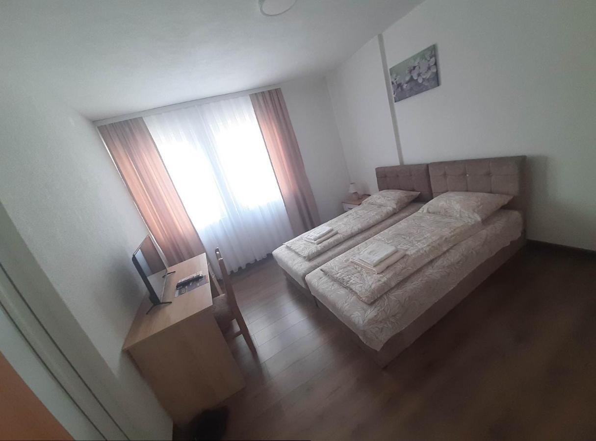 Vila Centar Mb Panzió Sjenica Kültér fotó
