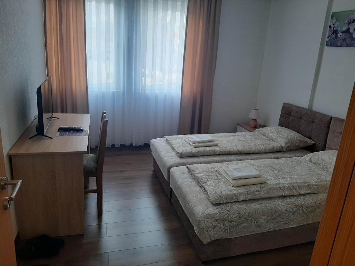 Vila Centar Mb Panzió Sjenica Kültér fotó